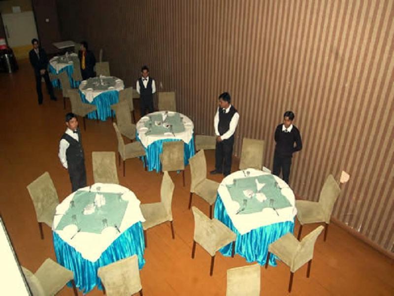 Hotel Royal Panna Shahjahanpur Eksteriør billede